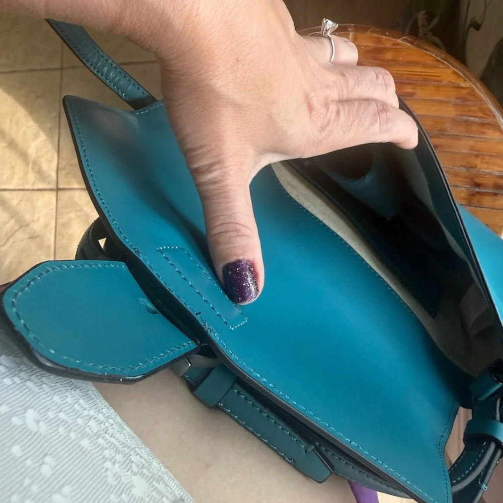 Etienne Aigner Teal Crossbody Bag - Picture 3 of 7